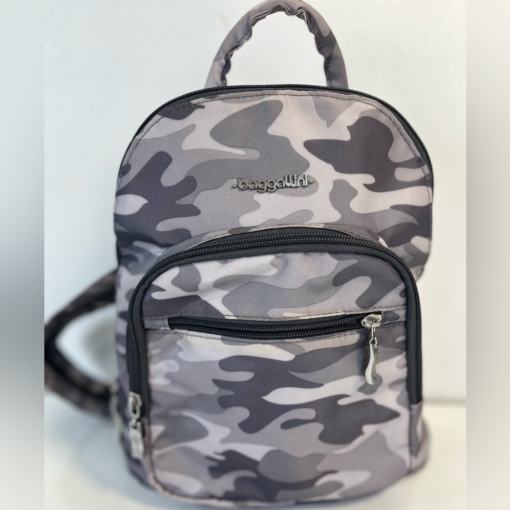 Baggallini Gray Camouflage Backpack